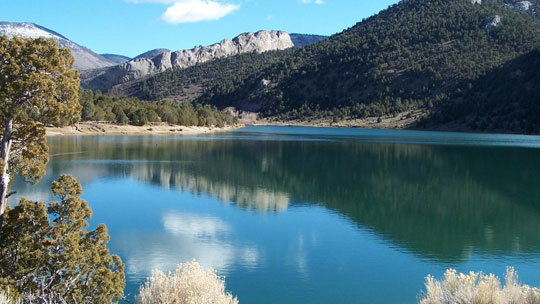 Cave Lake State Park